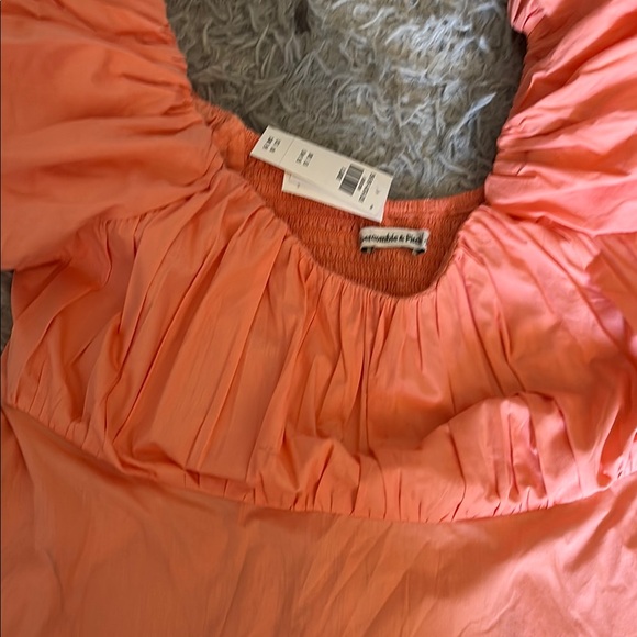 Abercrombie & Fitch Summer Dress in Apricot - Picture 2 of 7